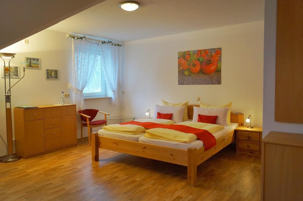 Gasthof Pension Waldfrieden 브란트 객실 사진